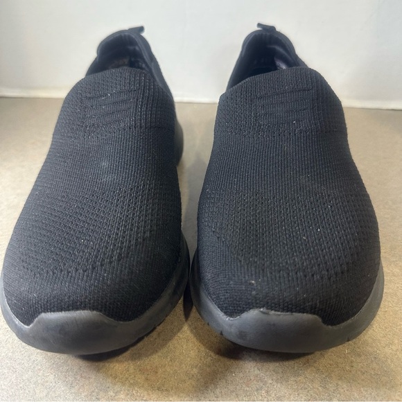 Skechers Ultra Flex Wide Fit Slip On Size 8.5 Women’s Sneakers - Picture 1 of 9